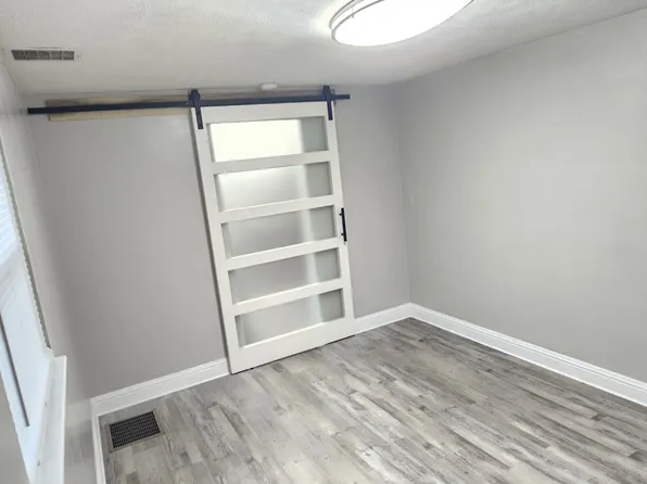 1001 W Walnut St Unit A, Carbondale, IL 62901