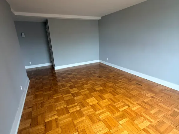 185-15 64th Avenue image 6 of 10