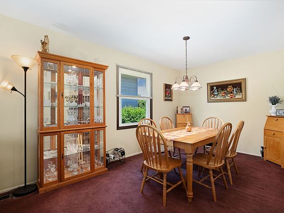5th image of 1140 Rosedale Ln