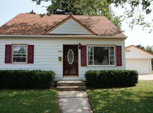 1026 4th Ave, Grafton, WI 53024