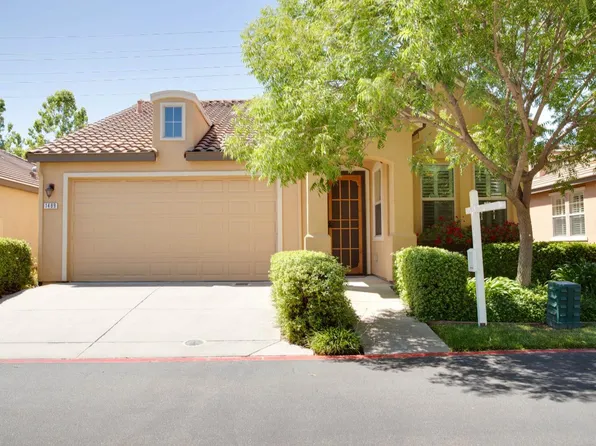 1489 Marseille Ln, Roseville, CA 95747