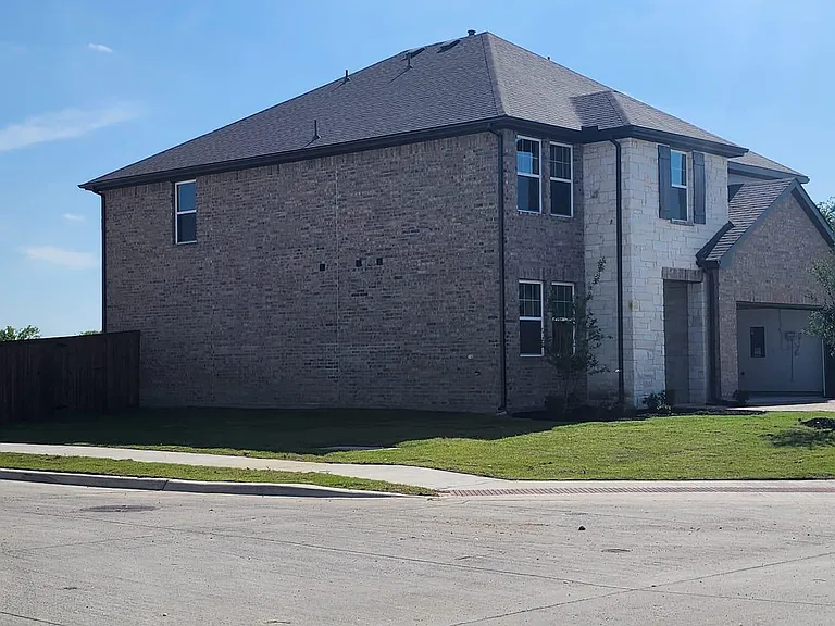 3418 Beebalm Blvd — Photo 5