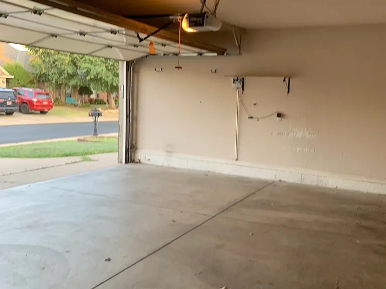 16605 Farmington Way — Photo 34