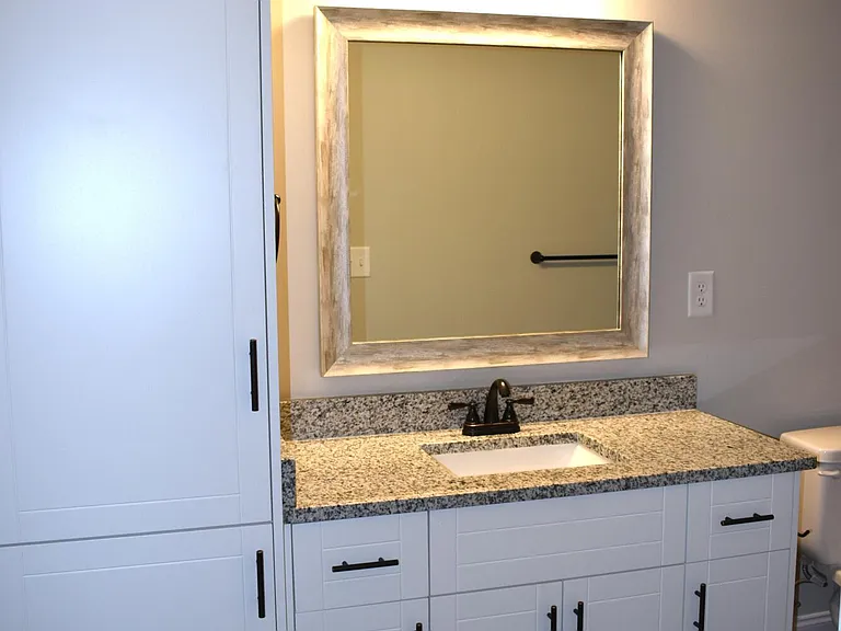 560 Hardy Point — Photo 9