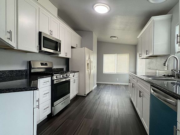 2nd image of 1932 9th Ave