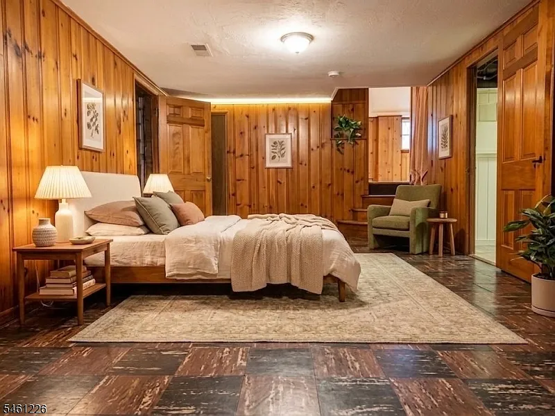 4 bed, 3.0 bath, 7653 sqft, $4,200 — Photo 3