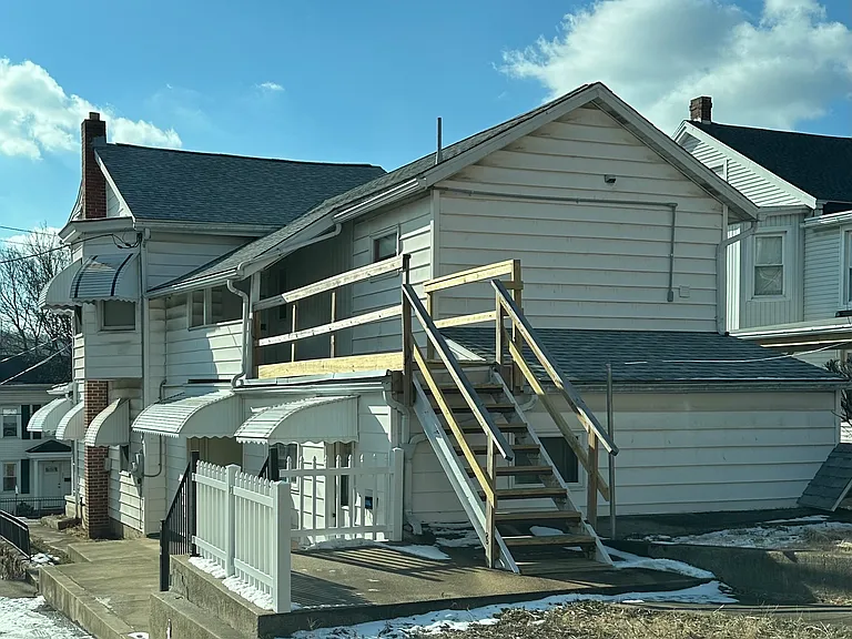 317 Saint John St #2 — Photo 6