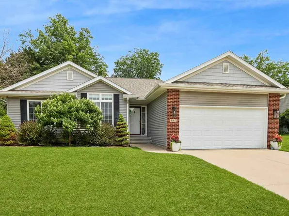 197 Rogers Dr, Williamsburg, IA 52361