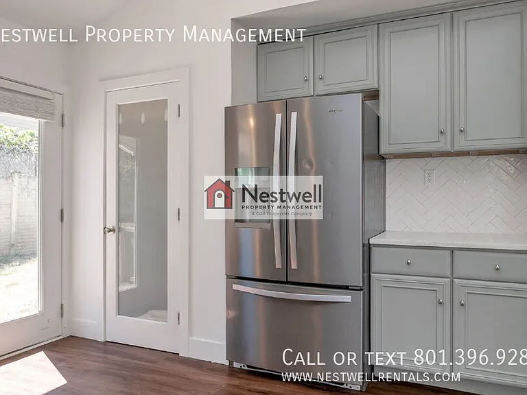 3131 Applewood Dr — Photo 6