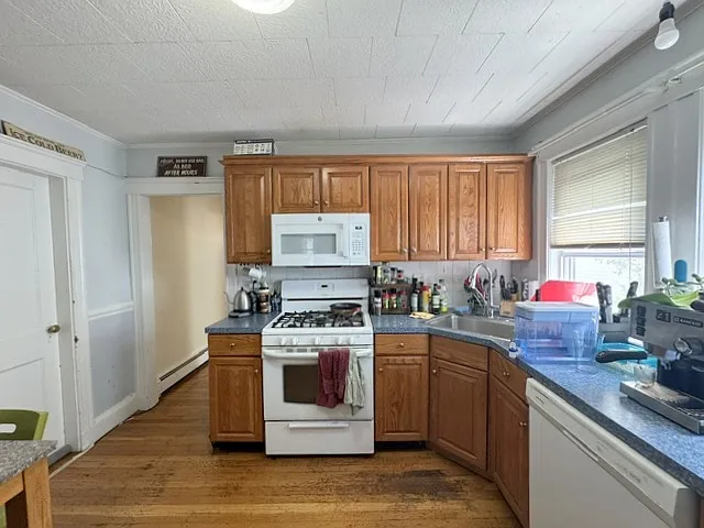 118 Holton St #1 — Photo 2