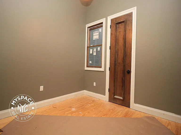 129 Putnam Ave #3R — Photo 3