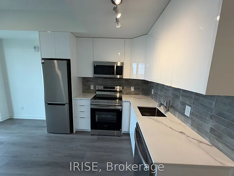 33 Erie Ave #1507 — Photo 5