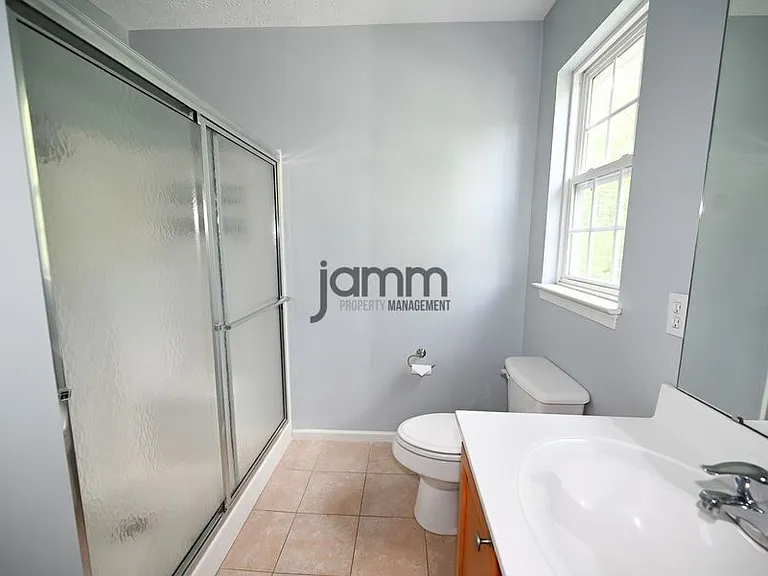 8728 Breckenridge Oval — Photo 14