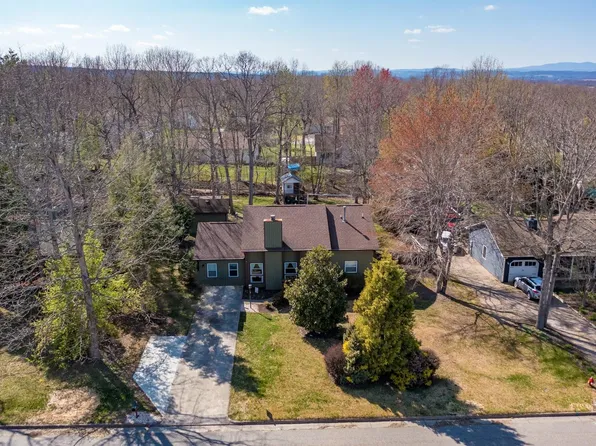 265 Falling Rock Dr, Stuarts Draft, VA 24477