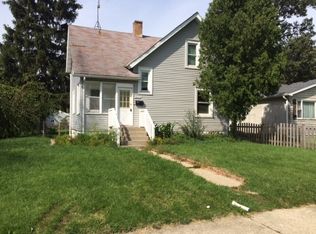 2820 Gabriel Ave, Zion, IL 60099