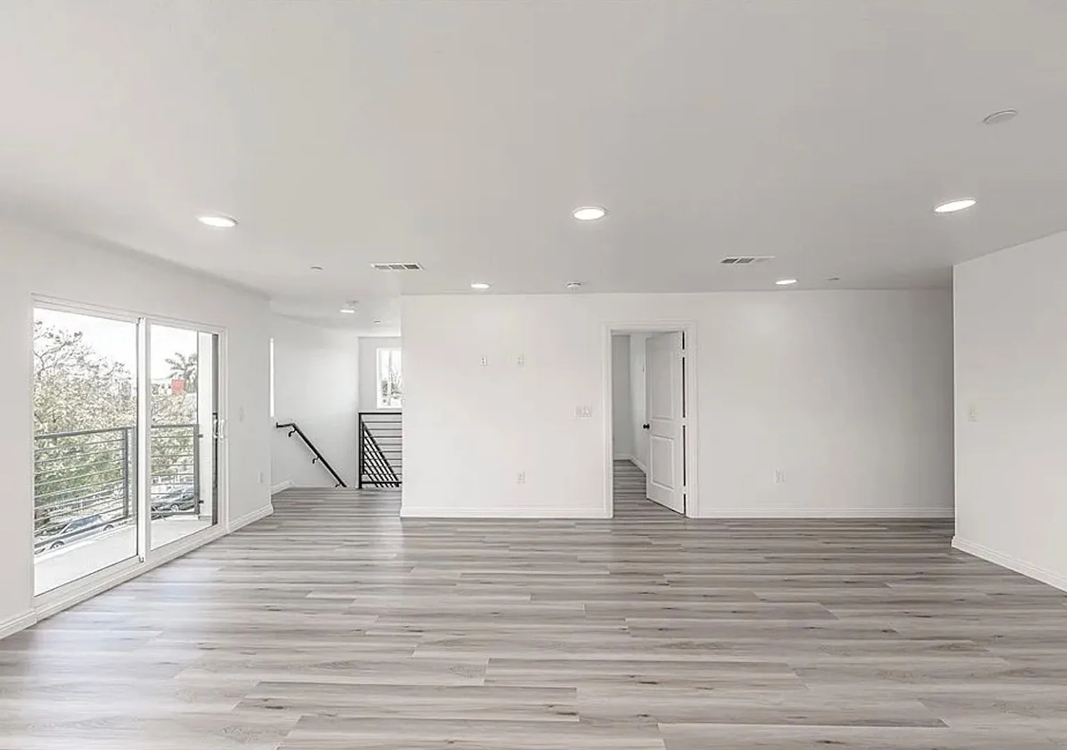 3653 Halldale Ave — Photo 3