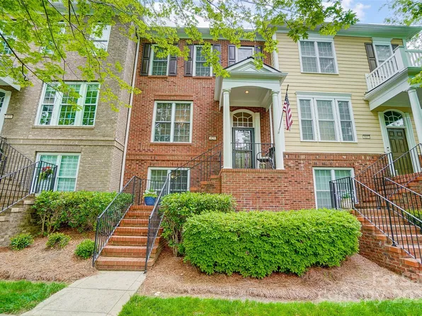 825 Granby Dr, Fort Mill, SC 29708