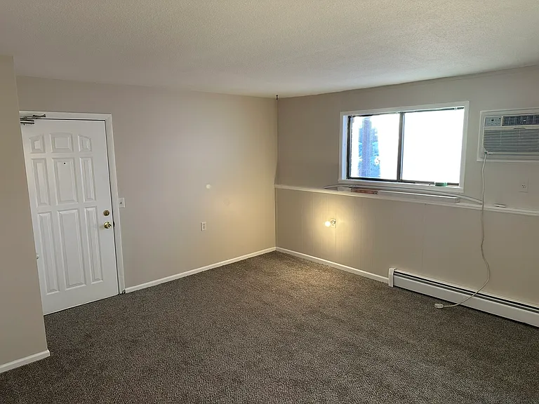 5440 Crippen Ave SE #1 — Photo 3