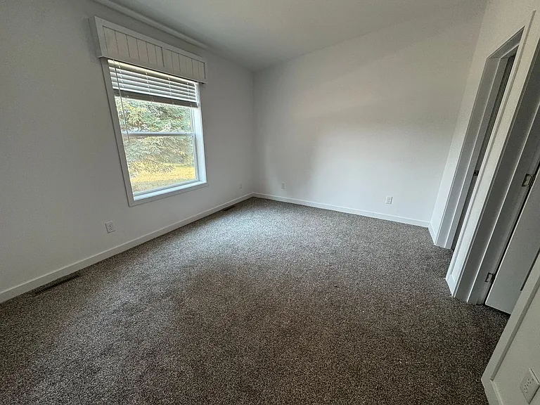 1 Dolan Ln — Photo 12