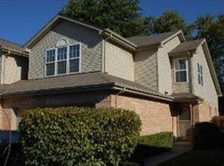 854 Rosebud Ct, Roselle, IL