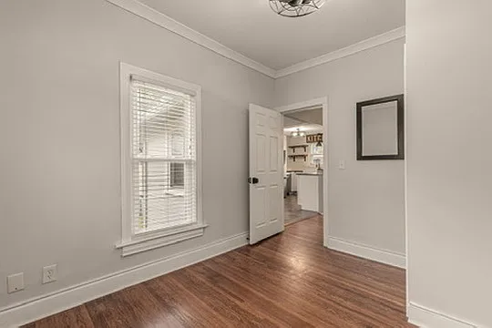 1315 S Evanston Ave — Photo 15