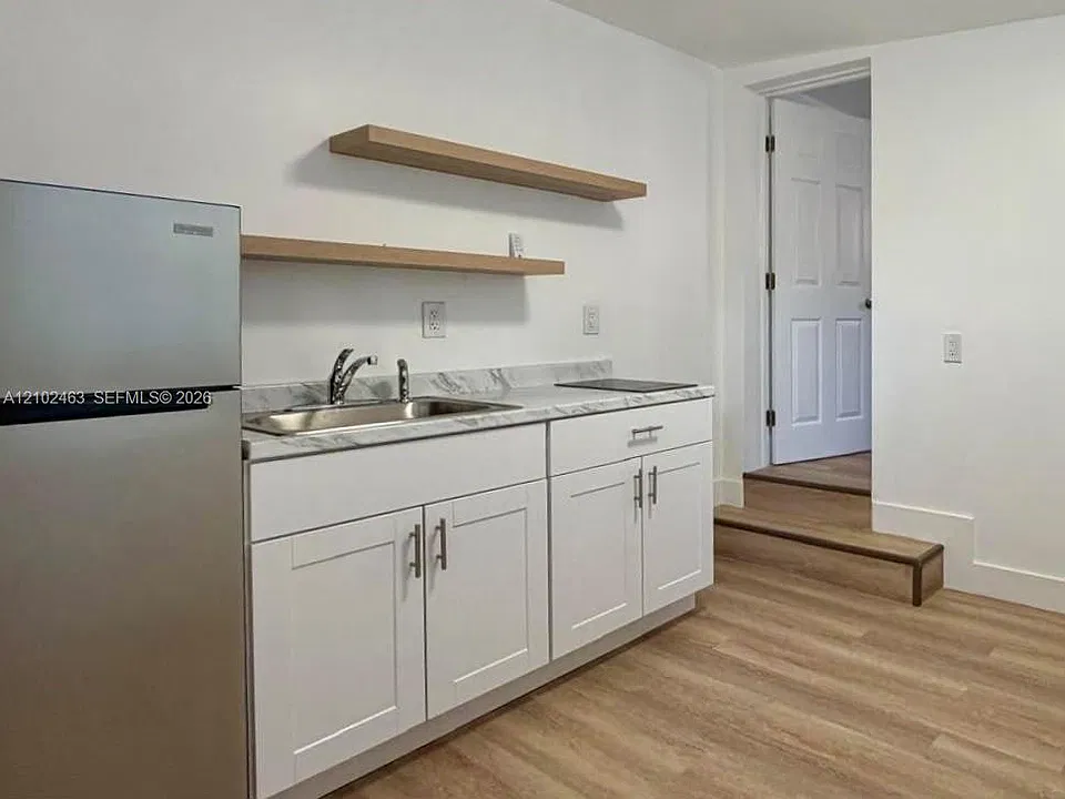3013 NW Flagler Ter