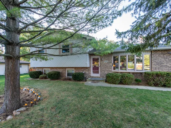 210 Holdridge Ave, Winthrop Harbor, IL 60096