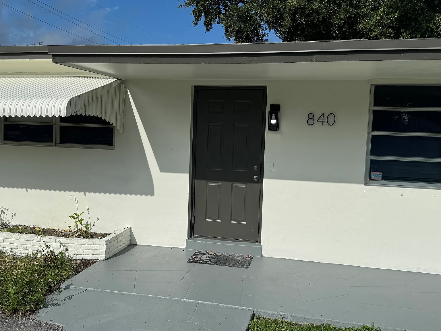 2 bed, 1100 sqft, $2,100 — Photo 1