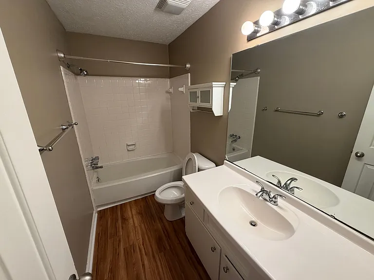 103 Wenwood Cir — Photo 16