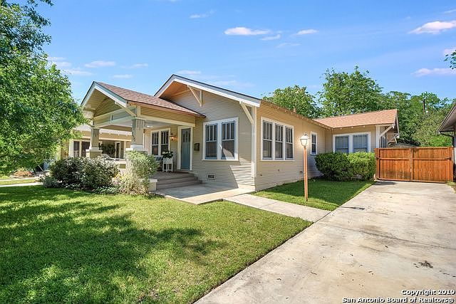 1st image of 331 Thorman Pl