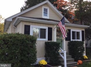 49 W Marthart Ave, Havertown, PA 19083