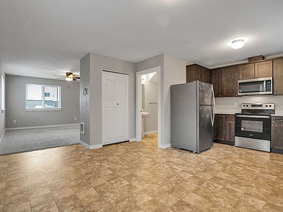 3rd image of 751-757 Plymouth Dr N #106