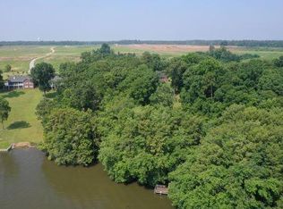 Hazzard Ct, Elloree, SC 29047