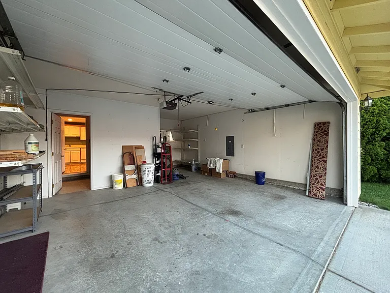 5416 Koufax Ln — Photo 31