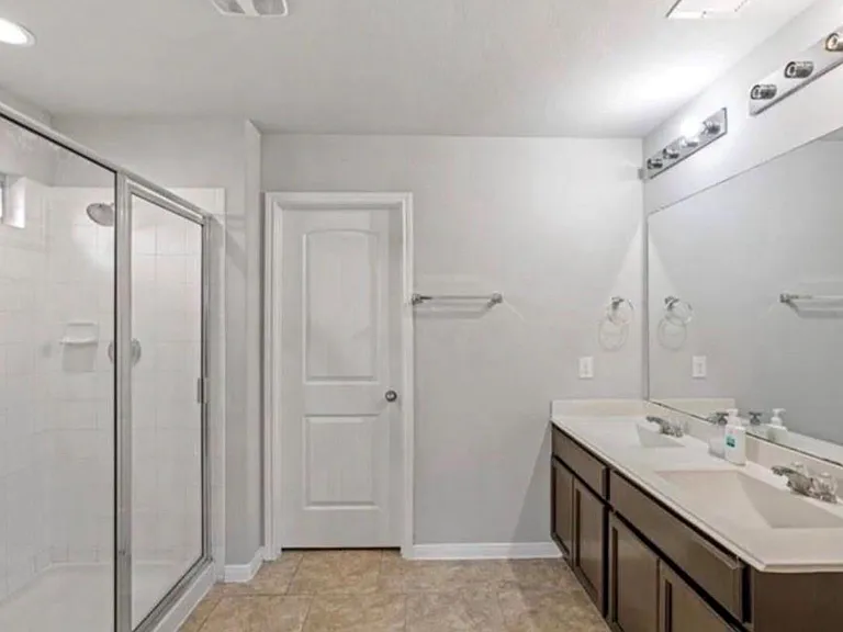 9514 Matilda Creek Ct — Photo 10