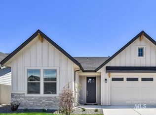 1710 N Green Pine Ln, Star, ID 83669