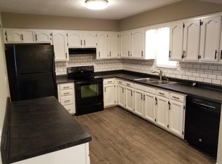 1117 NE 9th St, Blue Springs, MO 64014