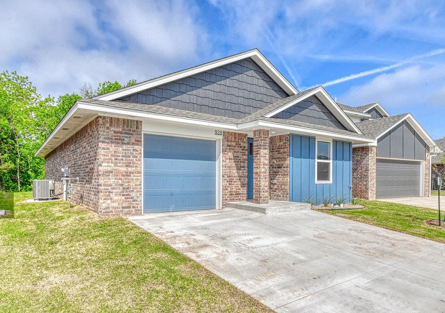 Move In Special: August Rent Free! — Photo 2