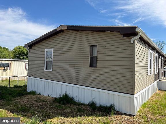 5th image of 300 Ridge Rd #11