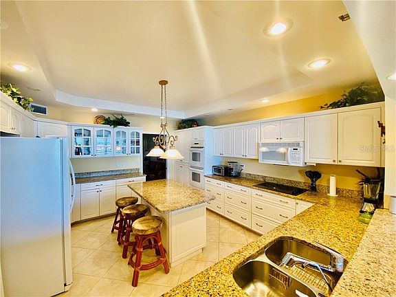3rd image of 8040 Sailboat Key Blvd S APT 403
