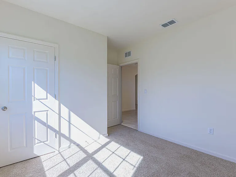 2525 SW Westfield St — Photo 11
