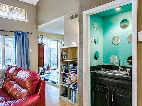 5th image of 2958 Country Place Cir