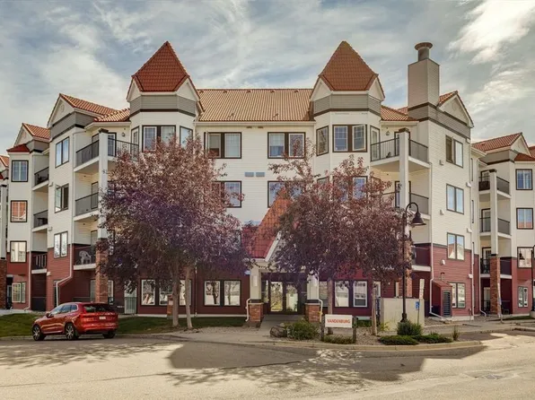 20 NE Royal Oak Plz NW #210, Calgary, AB T3G 0E6