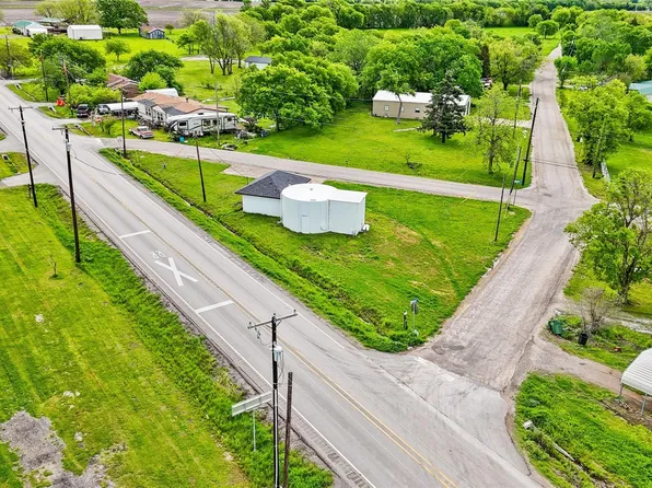 5769 Williams St, Nevada, TX 75173