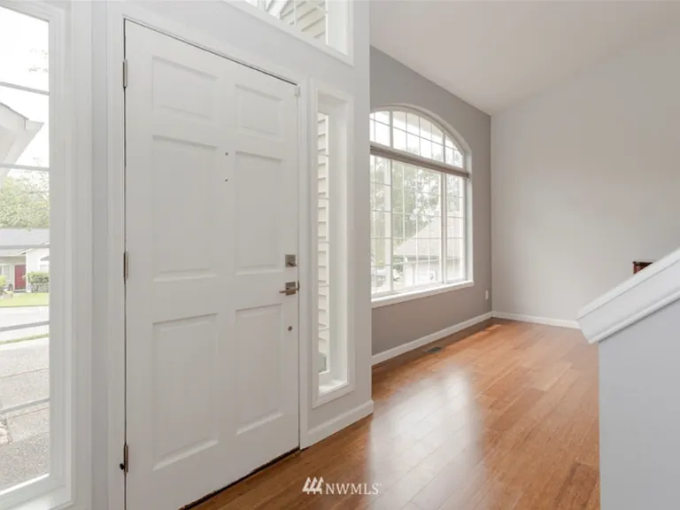 2319 210th St SE — Photo 2