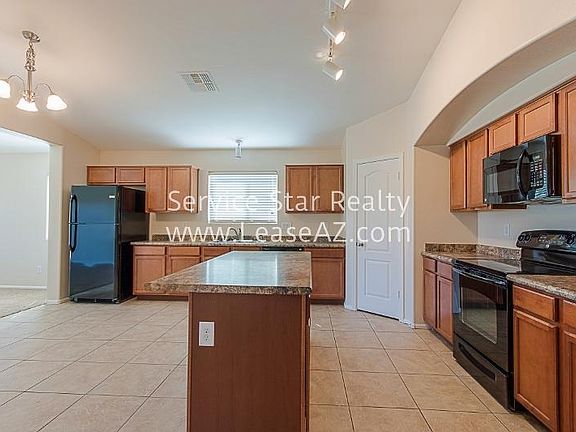 4th image of 5811 N 72nd Dr