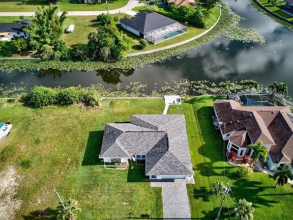 2nd image of 1133 SW 13th St