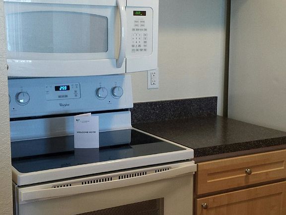 2nd image of 35820 Jefferson Ave APT 201