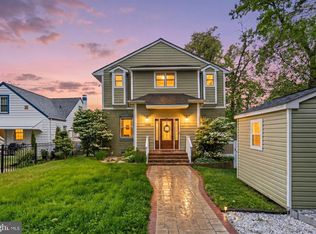 1260 Hillside Rd, Pasadena, MD 21122