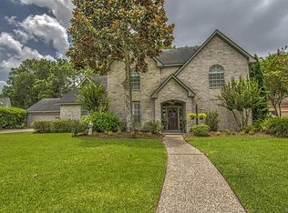 3211 Ridge Green Dr, Kingwood, TX 77345